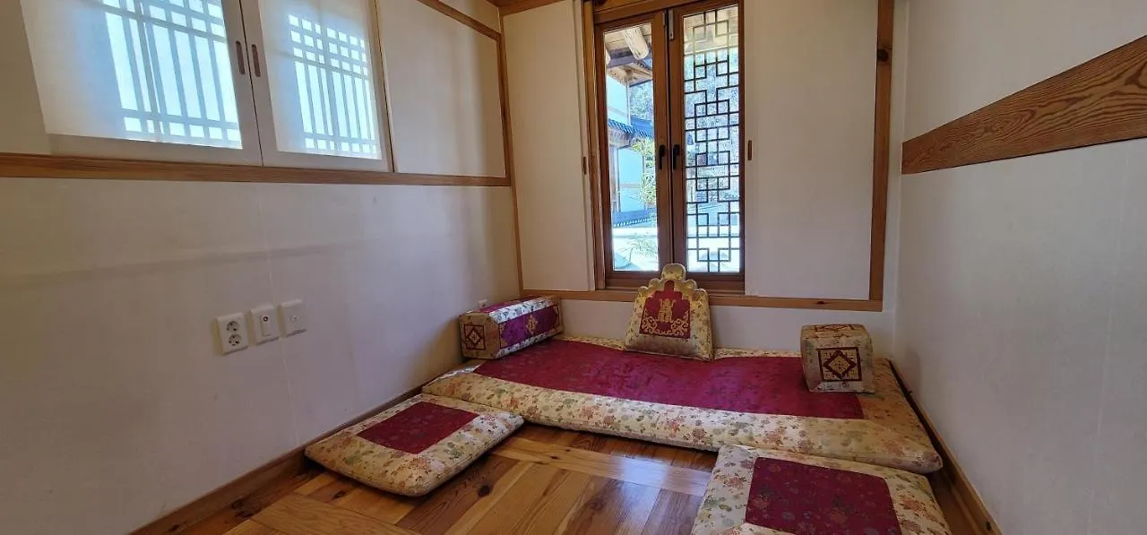 Lodge Chaehyodang Hanok Stay Seoul