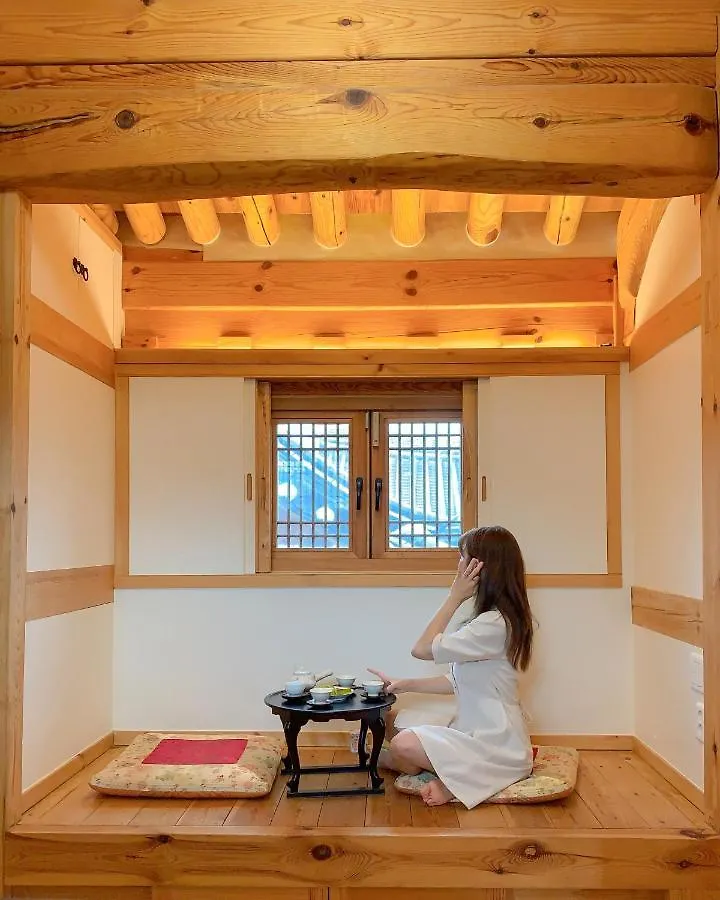 Chaehyodang Hanok Stay Seoul Lodge