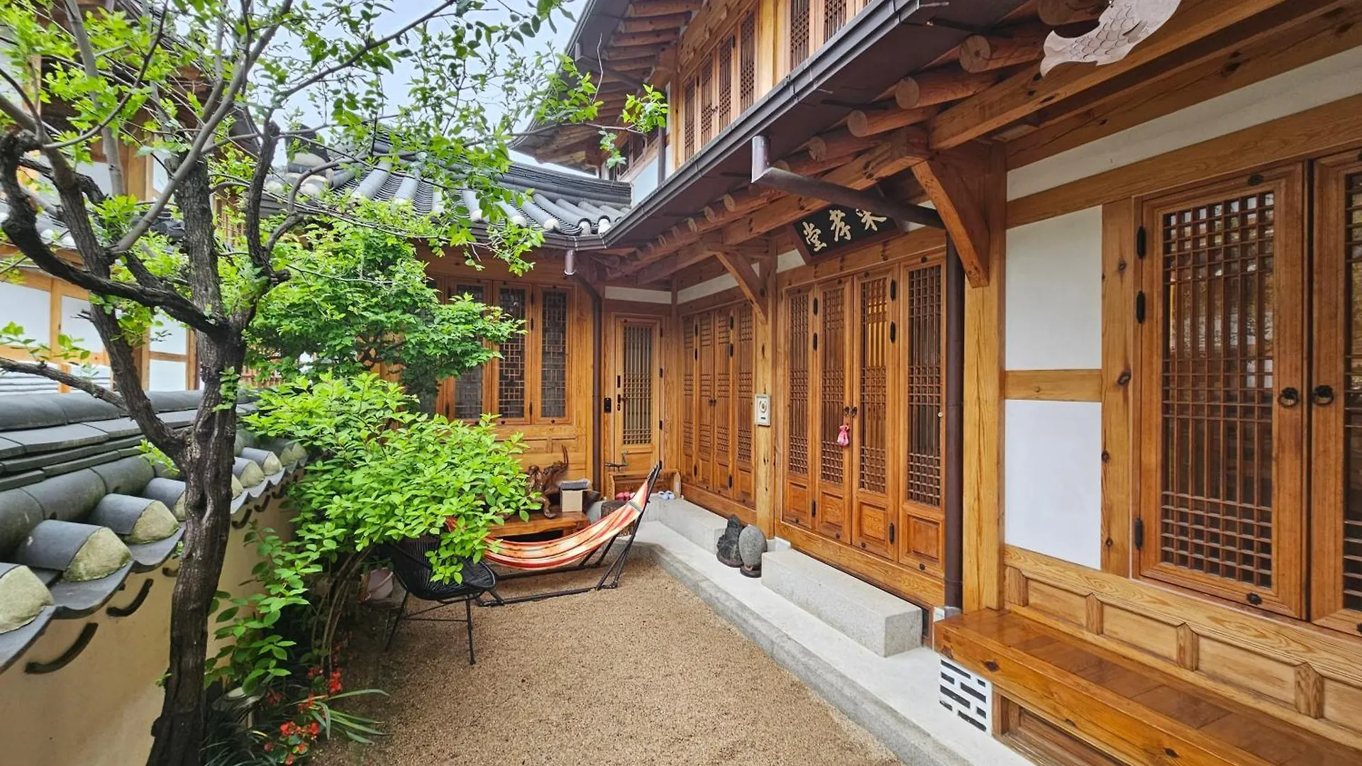 Chaehyodang Hanok Stay Seoul 0*,  South Korea