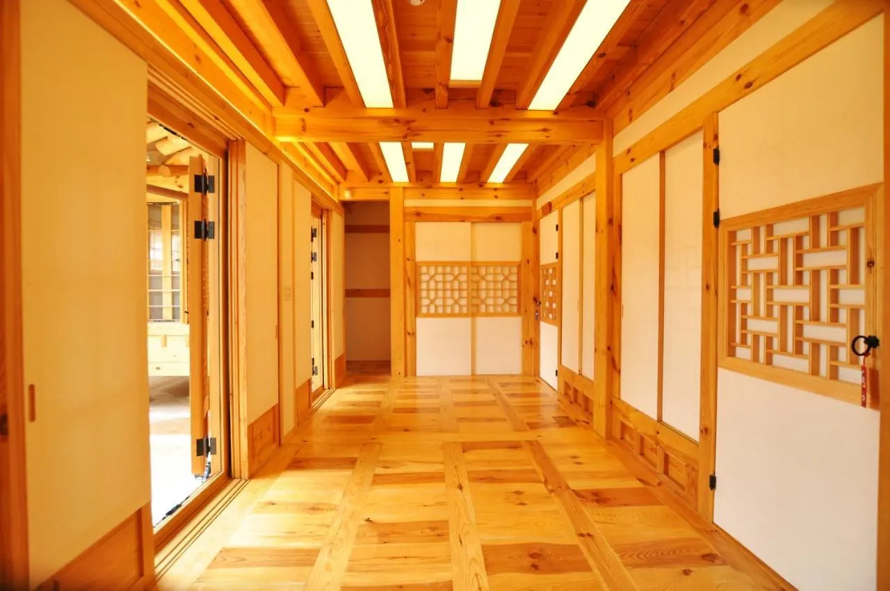 Lodge Chaehyodang Hanok Stay Seoul